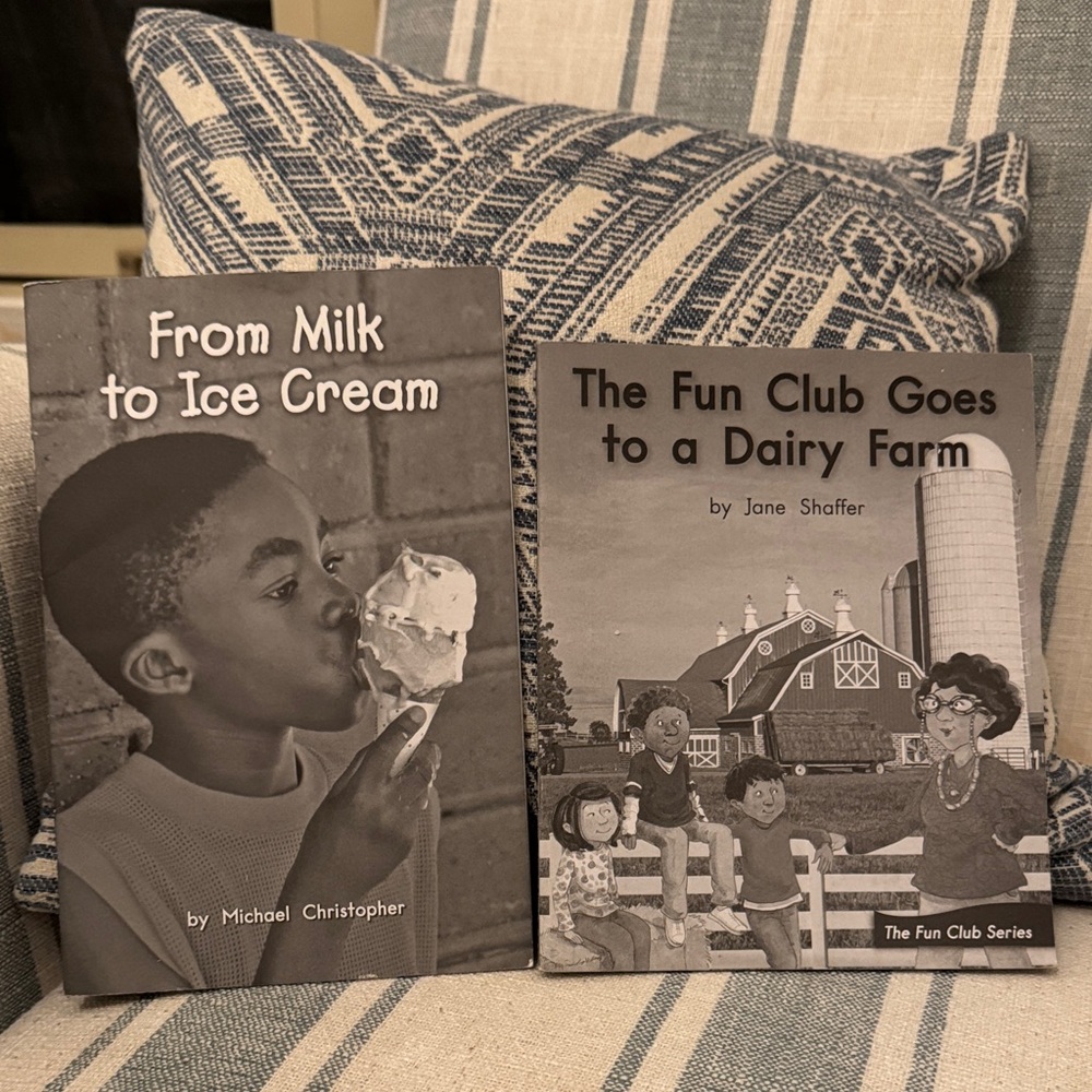 🏖️2/$5🏖️From Milk to Ice Cream & The Fun Club Goes to a Dairy Farm, 2009